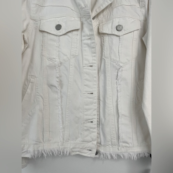 Blank NYC distressed denim jacket- soft white size Small - Picture 7 of 14